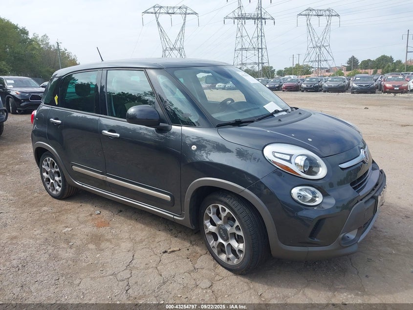 2014 FIAT 500L TREKKING - ZFBCFADH3EZ013672