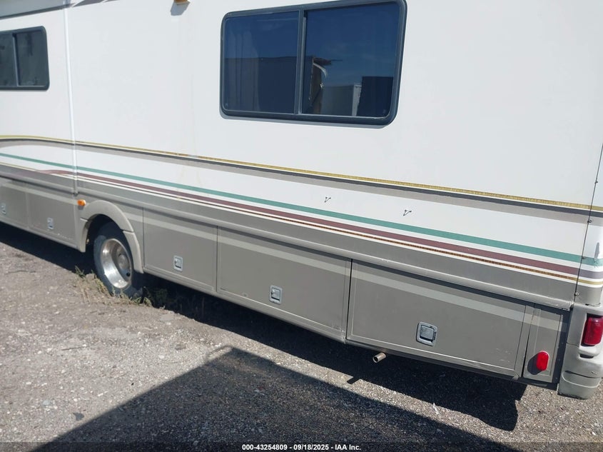 2000 Ford F550 Super Duty Stripped Chass