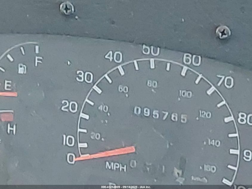 2000 Ford 550 Super Duty Stripped Chass VIN: 3FCNF53S3YJA07162 Lot: 43254809