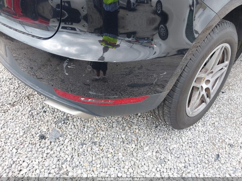 2018 Porsche Macan Sport Edition VIN: WP1AA2A59JLB14181 Lot: 43255103