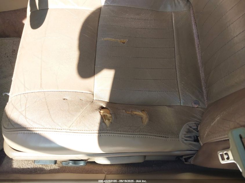 2000 Chevrolet Impala Ls VIN: 2G1WH55K0Y9318835 Lot: 43255105