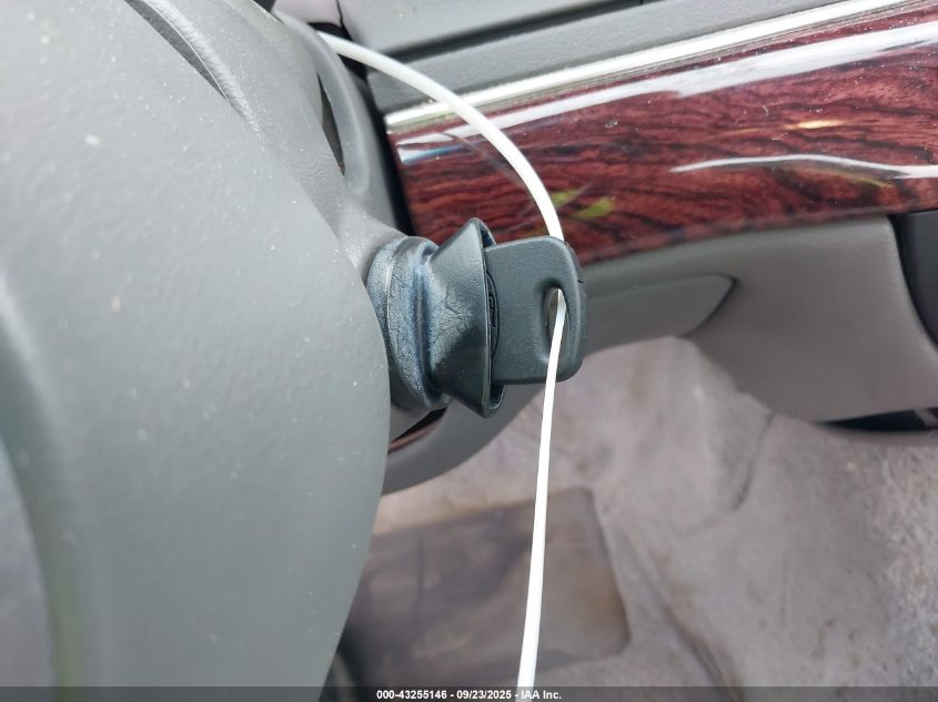 2001 Mercury Grand Marquis Gs VIN: 2MEFM74W01X610388 Lot: 43255146