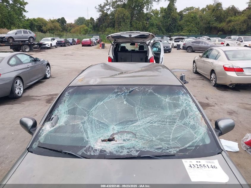 2001 Mercury Grand Marquis Gs VIN: 2MEFM74W01X610388 Lot: 43255146