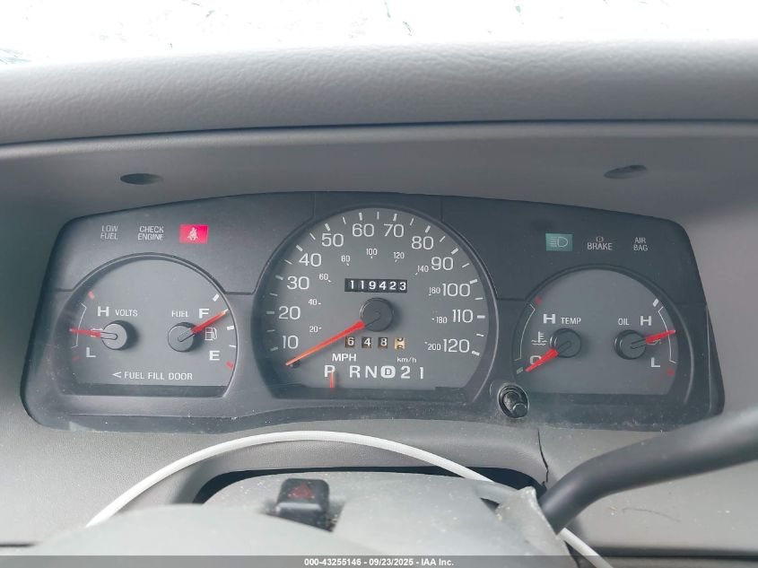 2001 Mercury Grand Marquis Gs VIN: 2MEFM74W01X610388 Lot: 43255146