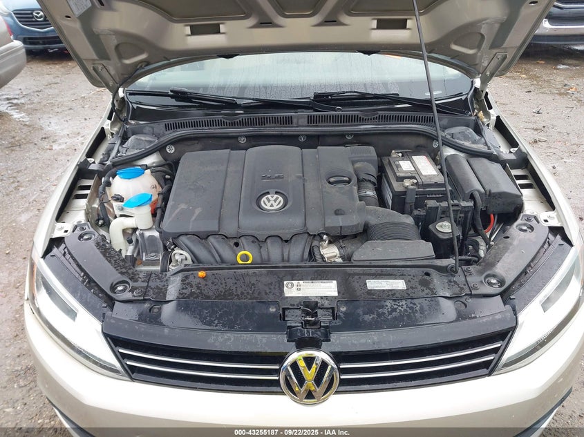 2013 VOLKSWAGEN JETTA 2.5L SE - 3VWDP7AJ8DM301046