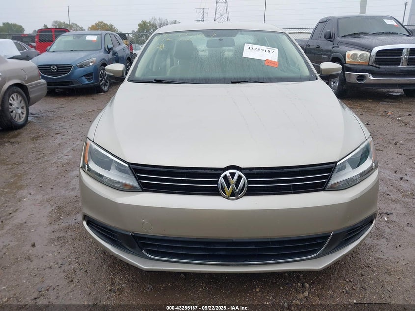 2013 VOLKSWAGEN JETTA 2.5L SE - 3VWDP7AJ8DM301046