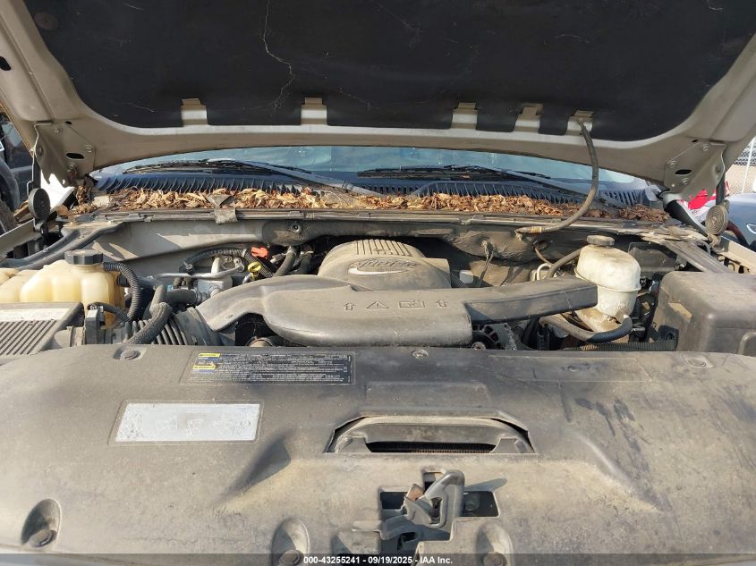 2004 Chevrolet Tahoe Lt VIN: 1GNEC13Z74R269781 Lot: 43255241