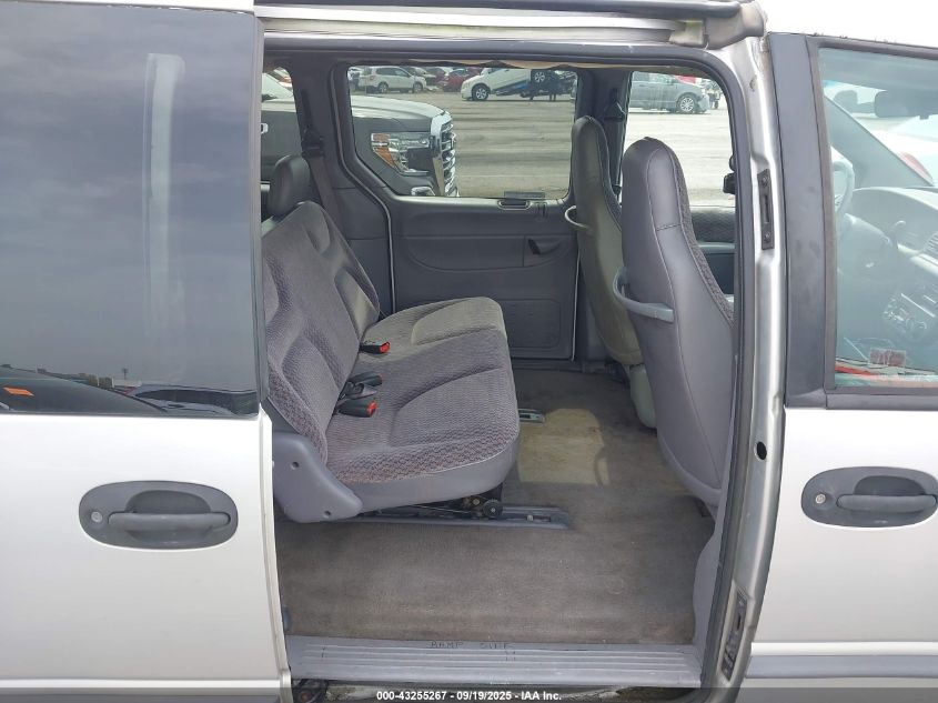 2000 Dodge Caravan VIN: 2B4GP2531YR812219 Lot: 43255267