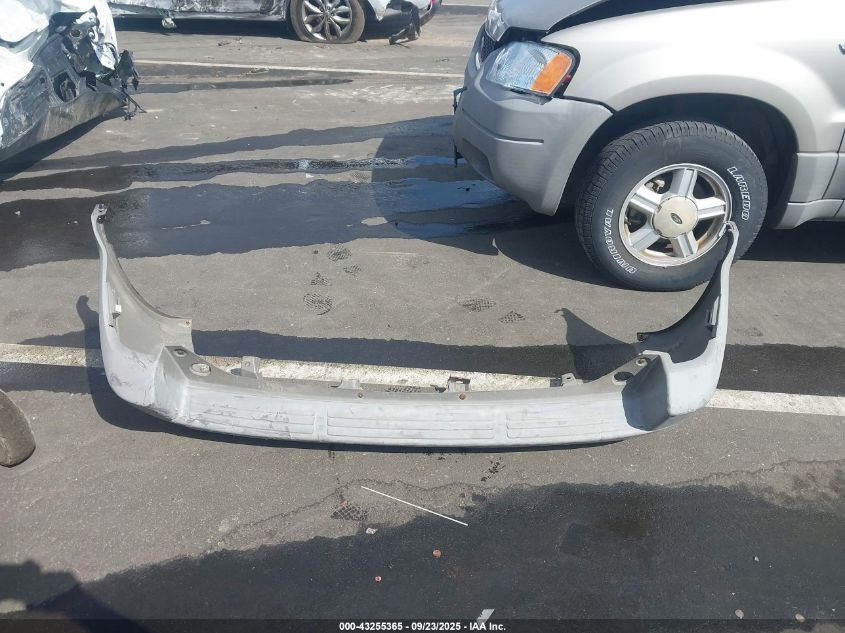 2001 Ford Escape Xls VIN: 1FMYU01141KB90949 Lot: 43255365