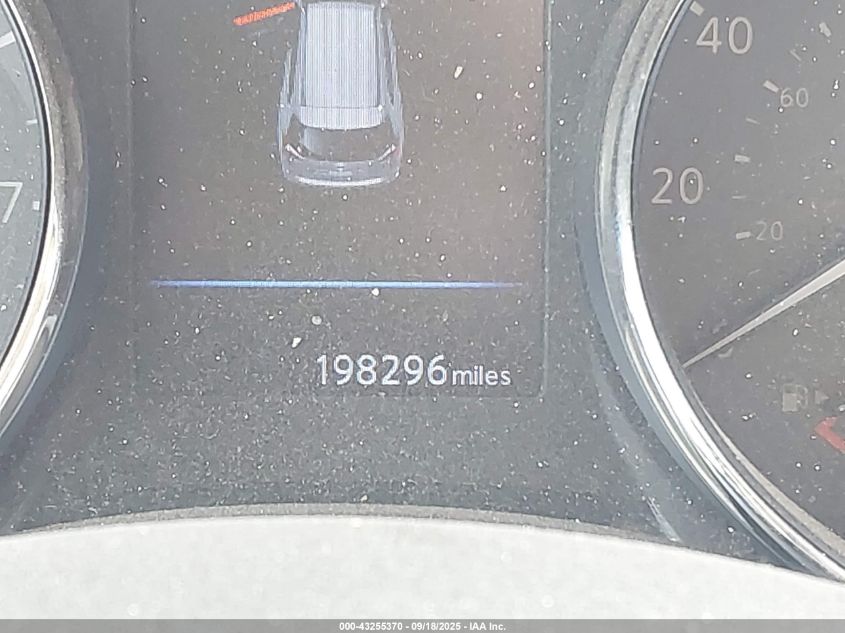 2018 NISSAN ROGUE SV - KNMAT2MVXJP564339