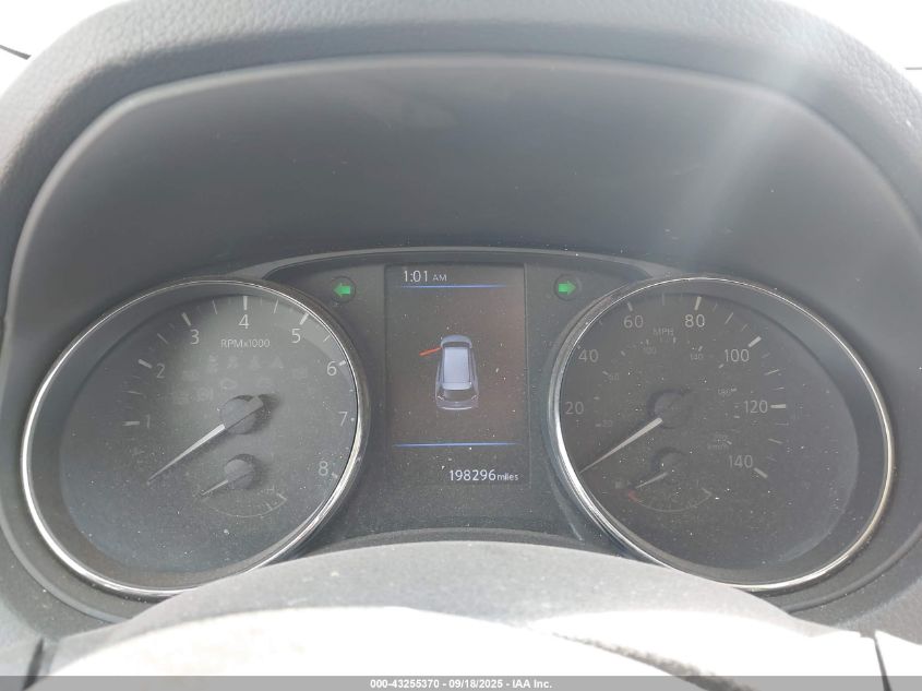 2018 NISSAN ROGUE SV - KNMAT2MVXJP564339