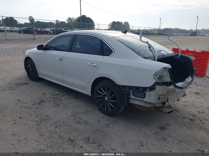 2014 VOLKSWAGEN PASSAT 2.5L SE - 1VWBH7A31EC011904