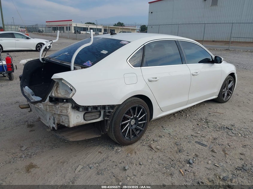2014 VOLKSWAGEN PASSAT 2.5L SE - 1VWBH7A31EC011904
