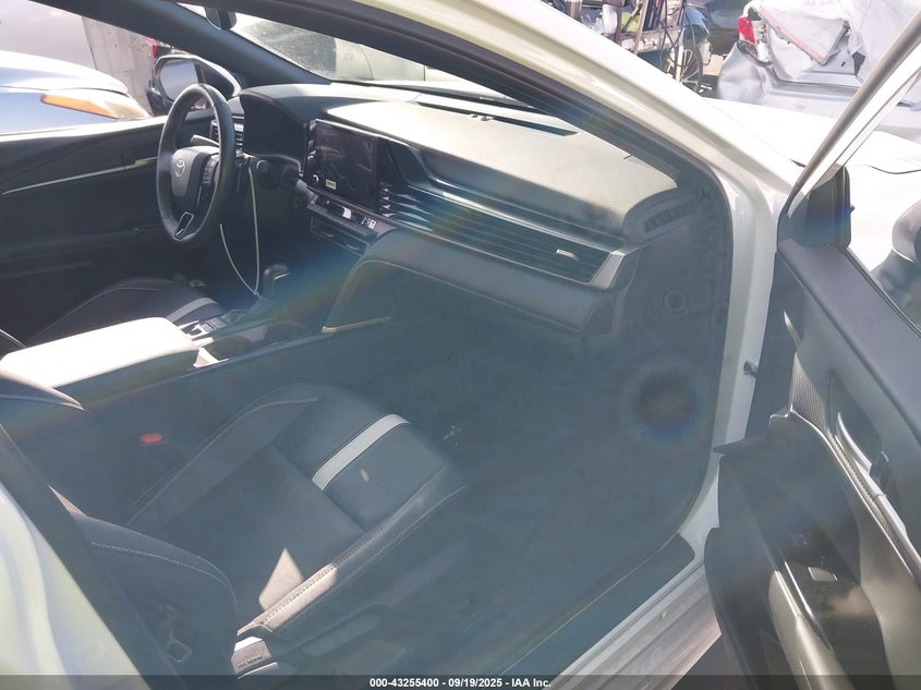 2025 TOYOTA CAMRY SE - 4T1DAACK1SU043867