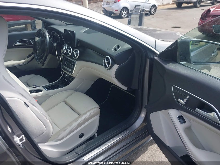 2017 MERCEDES-BENZ CLA 250 - WDDSJ4EB3HN412926