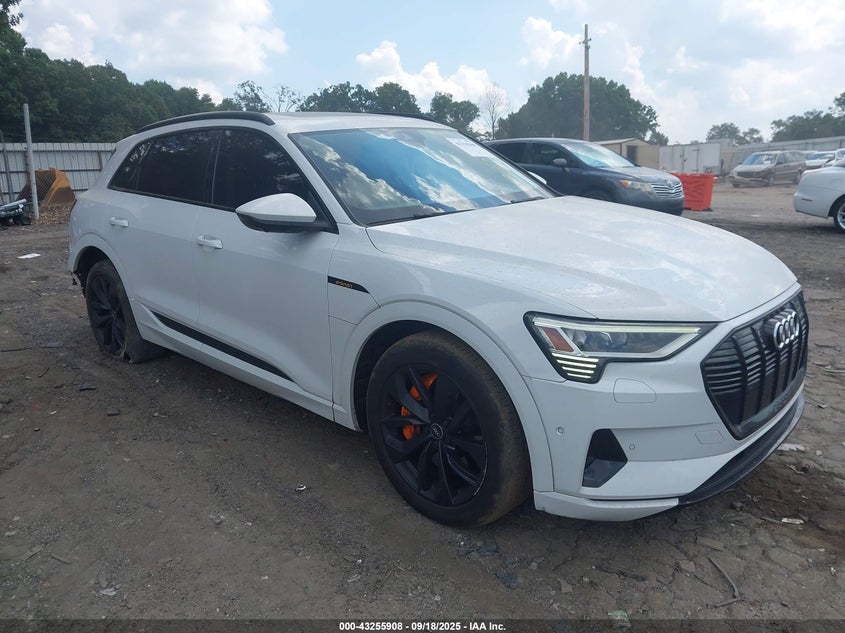 AUDI E-TRON PREMIUM PLUS QUATTRO