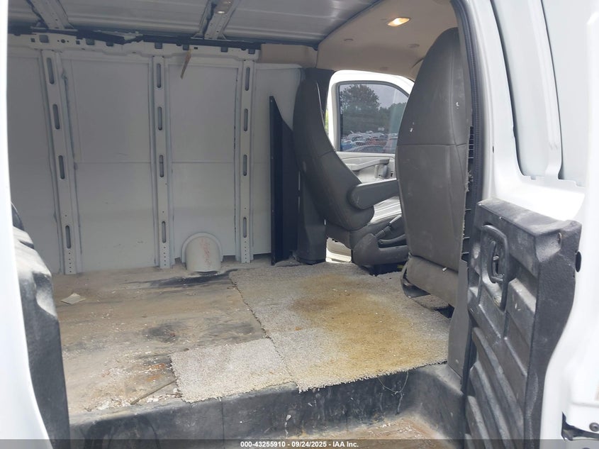 2021 Chevrolet Express Cargo Rwd 2500 Regular Wheelbase Wt VIN: 1GCWGAFPXM1149144 Lot: 43255910