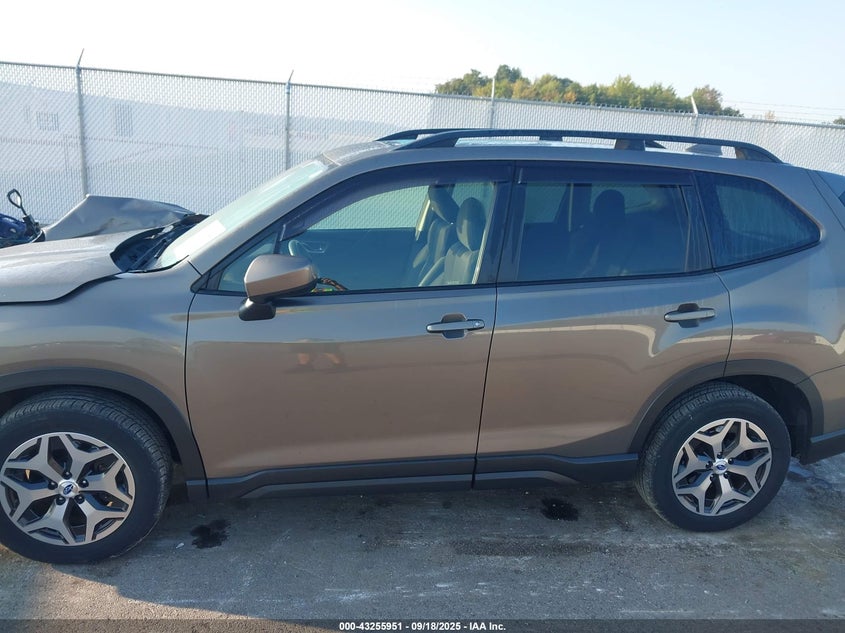 2020 Subaru Forester Premium VIN: JF2SKAGC1LH570038 Lot: 43255951