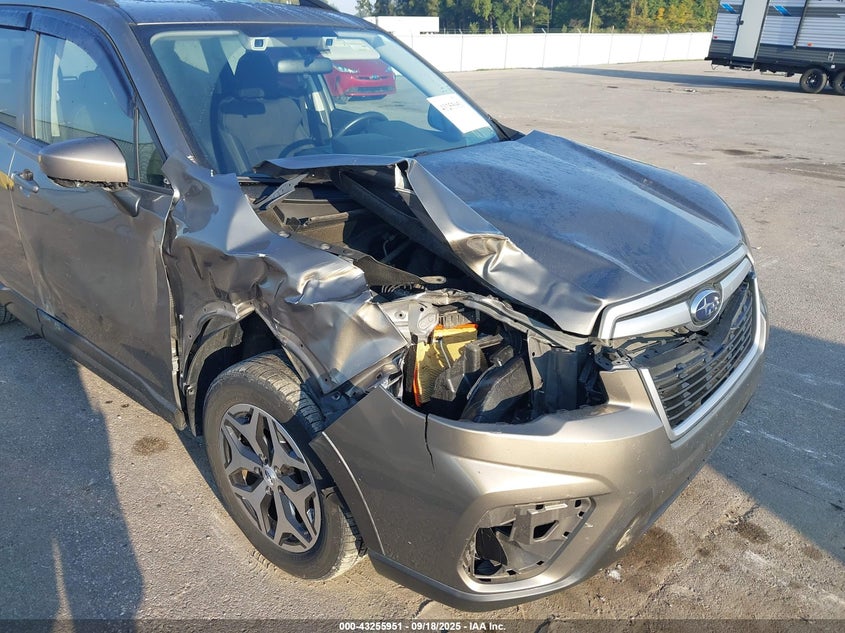 2020 Subaru Forester Premium VIN: JF2SKAGC1LH570038 Lot: 43255951