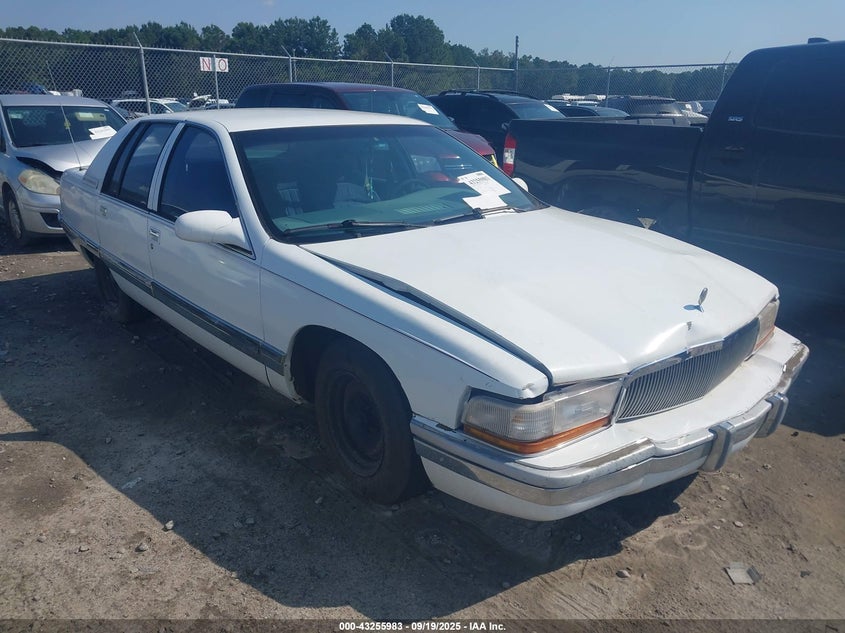 1995 Buick Roadmaster white sedan gasoline 1G4BN52P6SR403153 photo #1