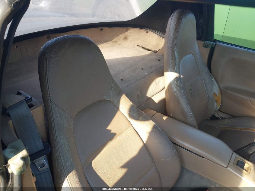 1999 Mazda Mx-5 Miata Leather Pkg/Popular Equipment Pkg/Sports Pkg/Touring Pkg VIN: JM1NB3530X0124834 Lot: 43256028