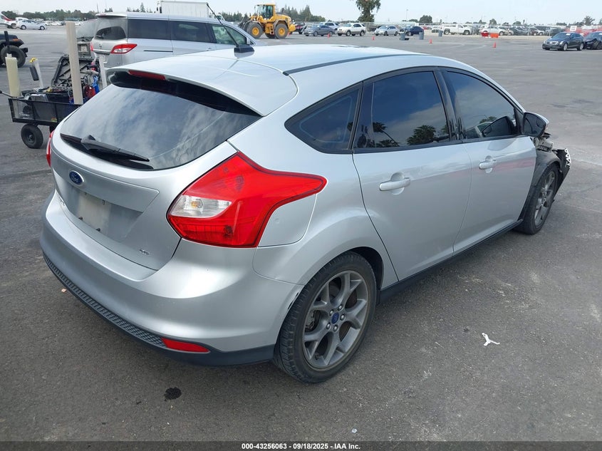 2014 FORD FOCUS SE - 1FADP3K22EL213587