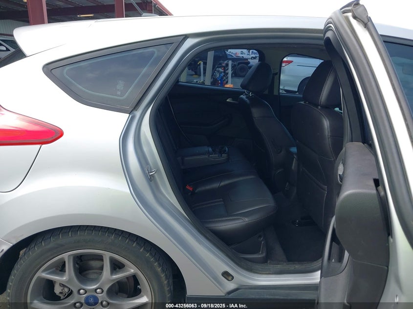 2014 FORD FOCUS SE - 1FADP3K22EL213587