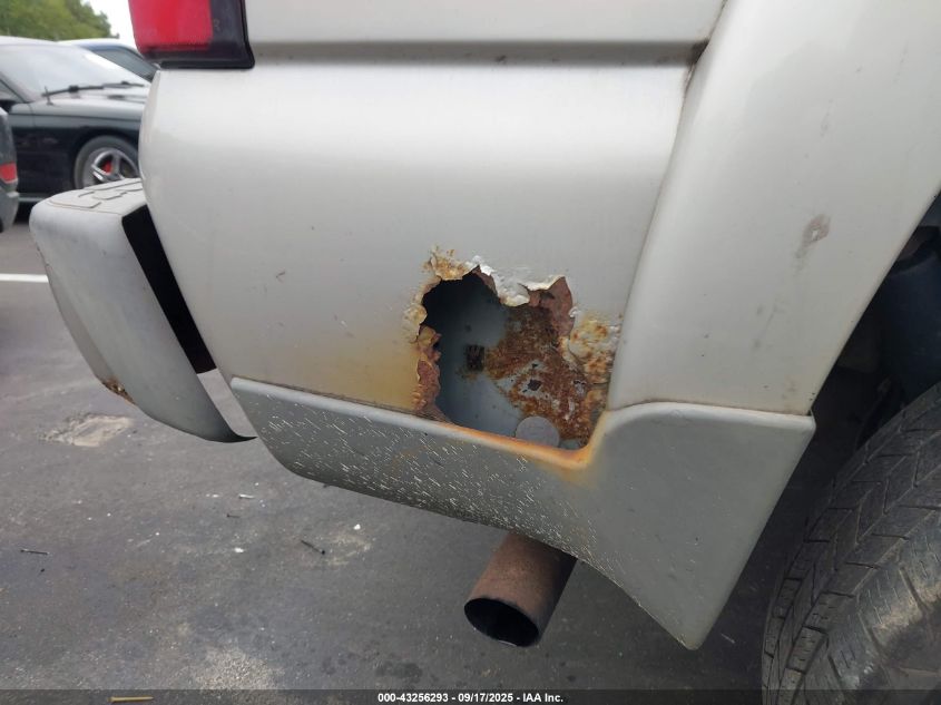 2005 Chevrolet Tahoe Z71 VIN: 1GNEK13T35R154160 Lot: 43256293