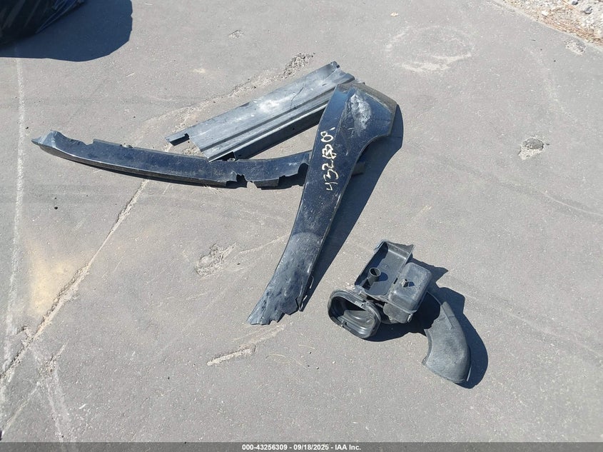 2015 Chrysler 200 S VIN: 1C3CCCBB5FN626633 Lot: 43256309