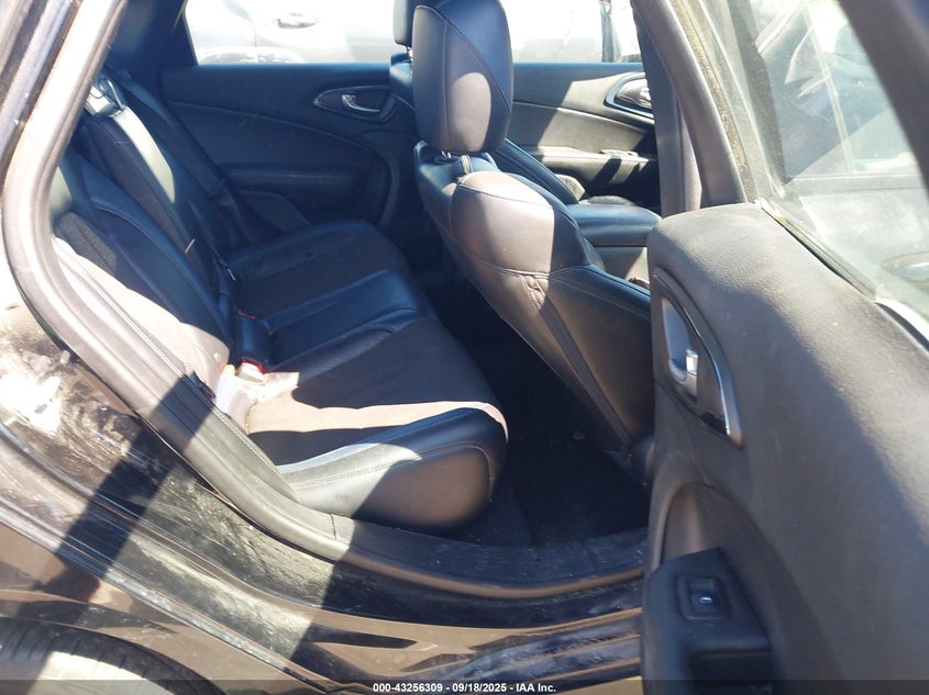 2015 Chrysler 200 S VIN: 1C3CCCBB5FN626633 Lot: 43256309