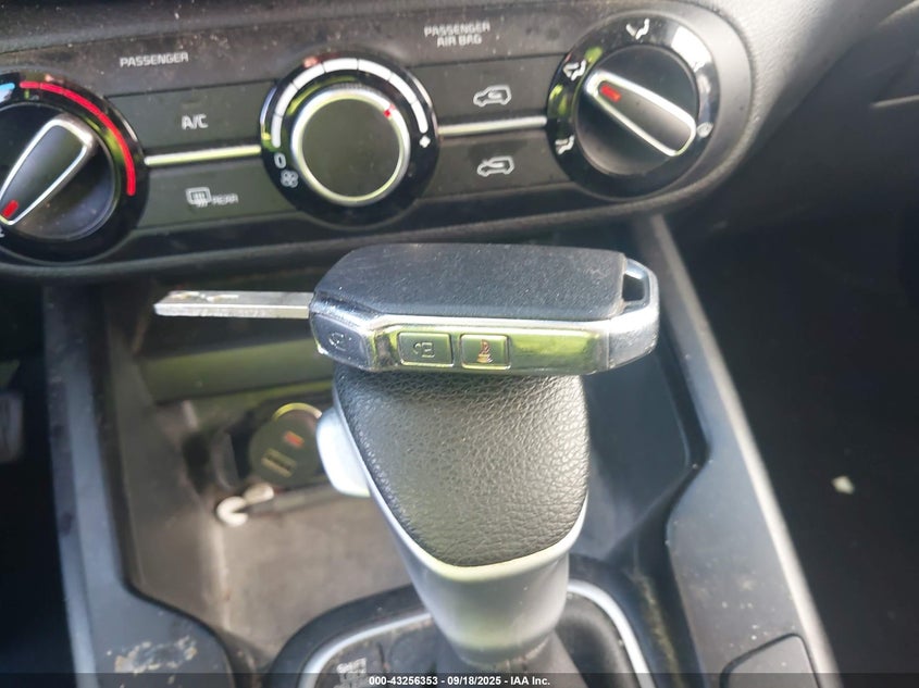 2023 KIA SOUL LX - KNDJ23AU6P7896307