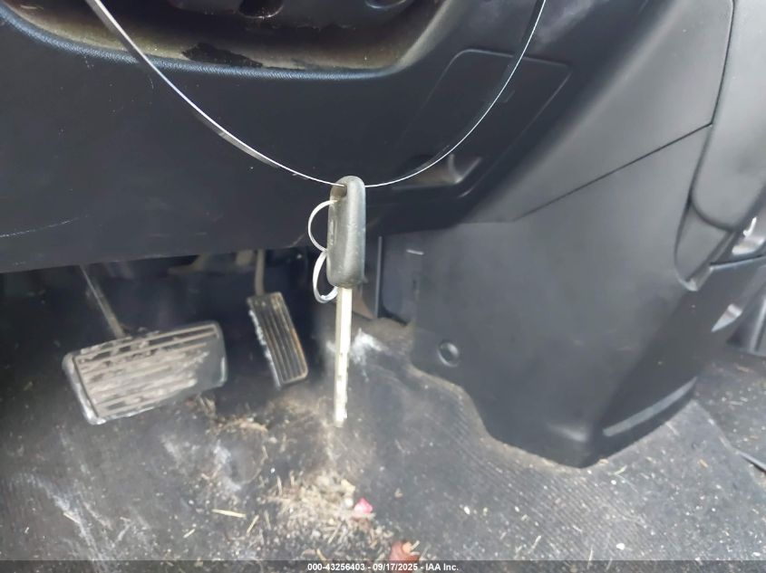 2002 Honda Cr-V Ex VIN: JHLRD78882C010083 Lot: 43256403