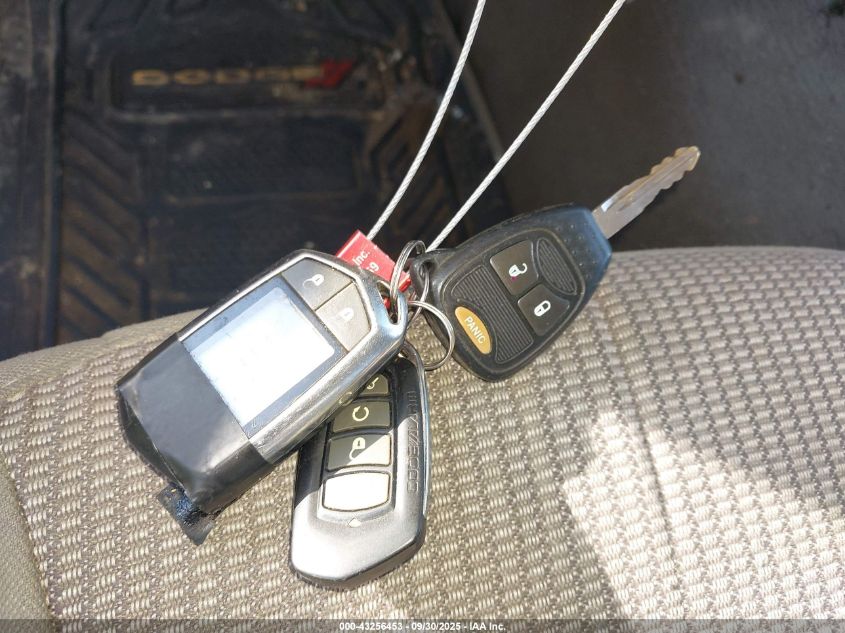 2008 Dodge Ram 1500 Slt VIN: 1D7HU18208J155677 Lot: 43256453