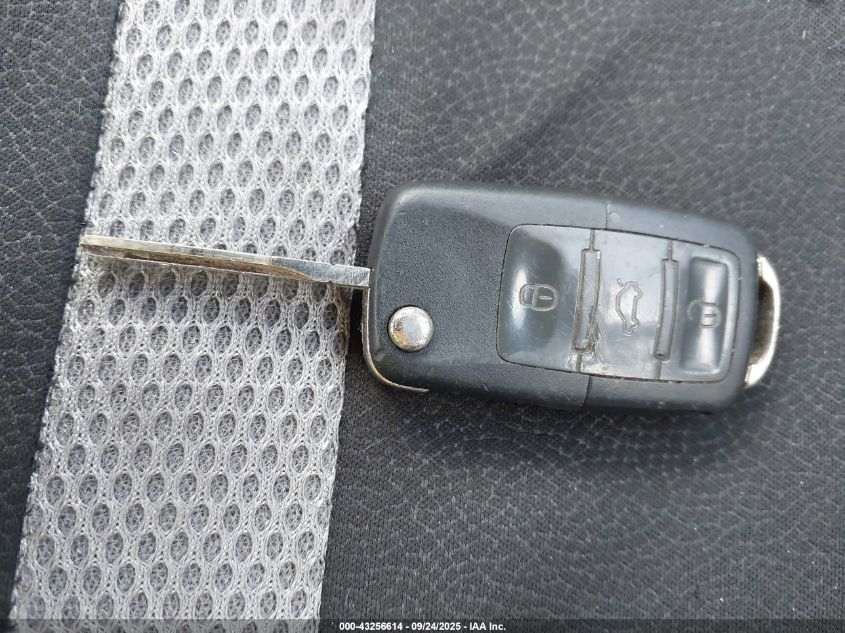 2003 Volkswagen New Beetle Gl Tdi VIN: 3VWBP21C43M421825 Lot: 43256614