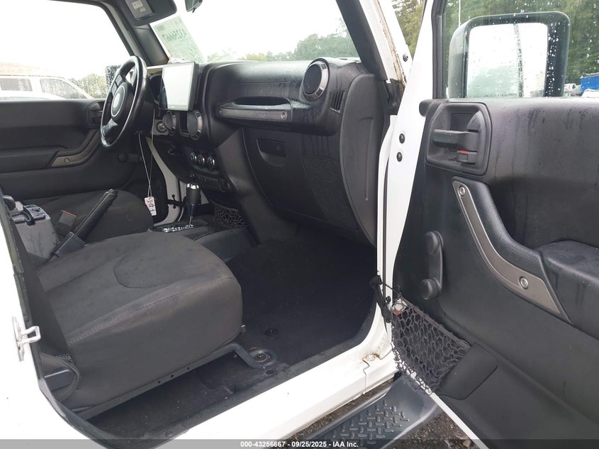 2018 JEEP WRANGLER JK UNLIMITED SPORT 4X4 1C4BJWDGXJL824006