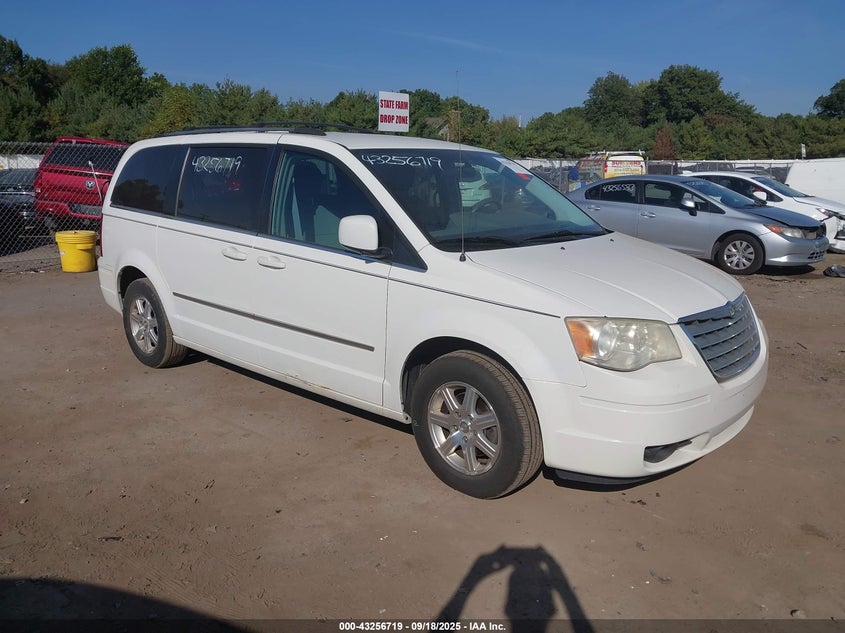 2A4RR5D11AR109033 2010 Chrysler Town & Country Touring auction photo 1
