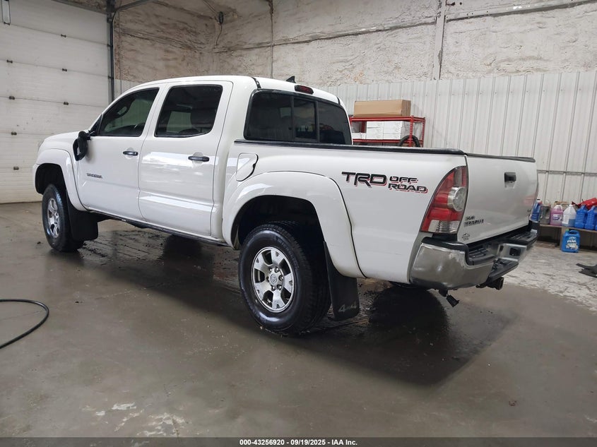 2014 TOYOTA TACOMA BASE V6 3TMLU4EN8EM148737