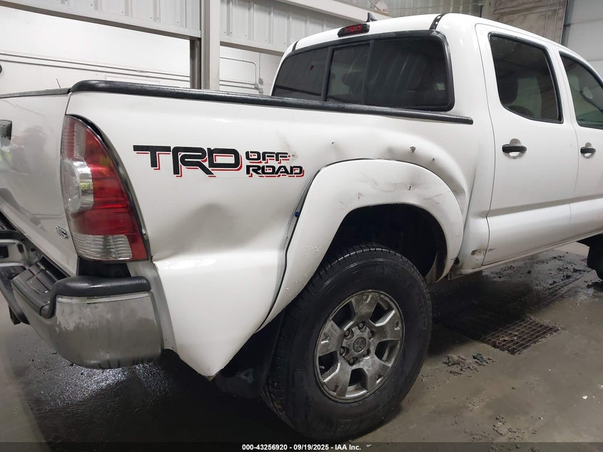 2014 TOYOTA TACOMA BASE V6 3TMLU4EN8EM148737