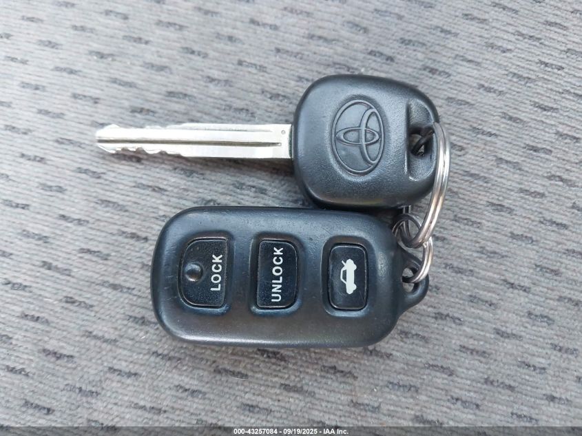 2004 Toyota Camry Le V6 VIN: 4T1BF30K14U568892 Lot: 43257084