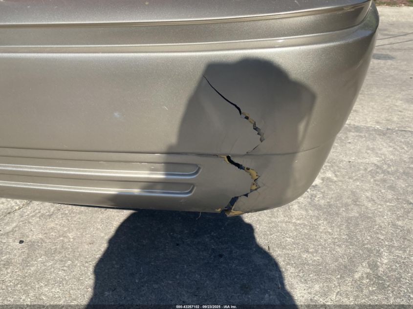 2000 Mercury Grand Marquis Gs VIN: 2MEFM74W4YX701867 Lot: 43257102