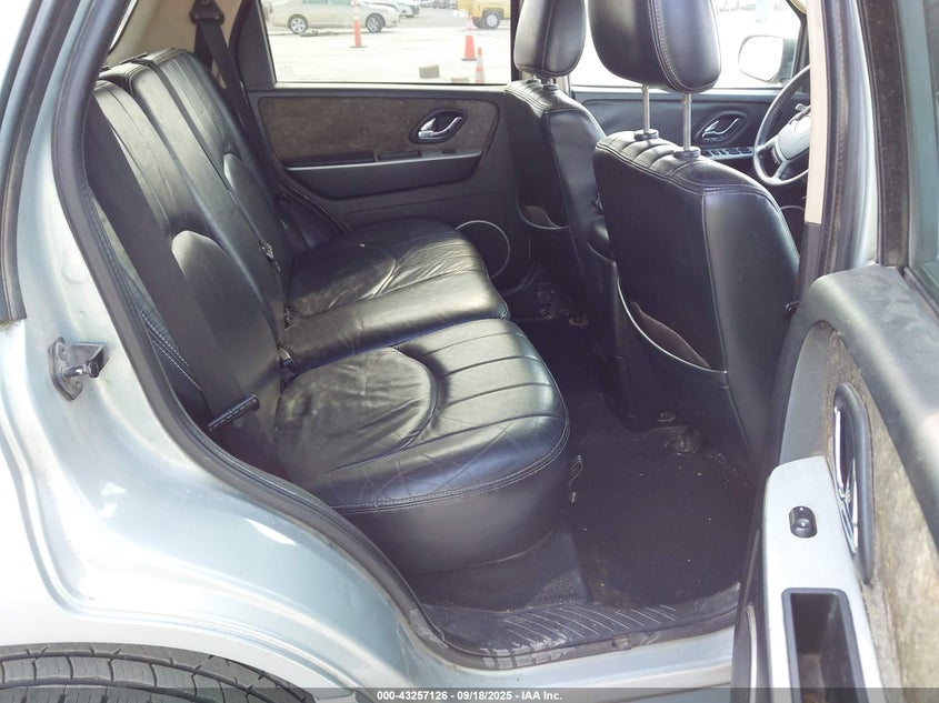 2005 Mercury Mariner Luxury/Premier VIN: 4M2YU56125DJ02902 Lot: 43257126