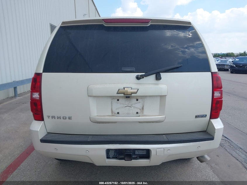 2008 Chevrolet Tahoe Ltz VIN: 1GNFK13088R232639 Lot: 43257152