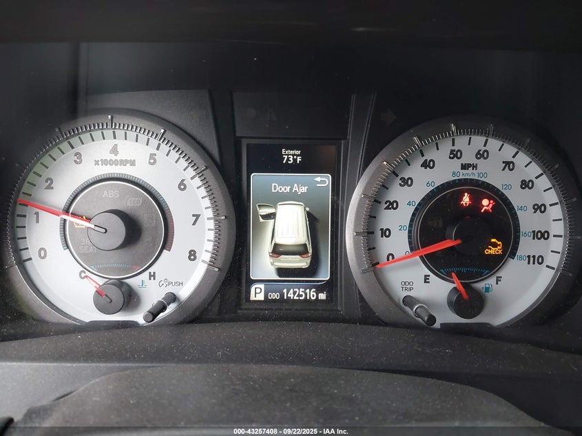 2015 Toyota Sienna Se 8 Passenger VIN: 5TDXK3DCXFS528987 Lot: 43257408