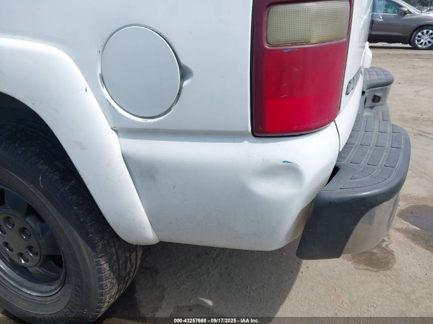 2002 Chevrolet Tahoe Lt VIN: 1GNEK13TX2J332253 Lot: 43257668