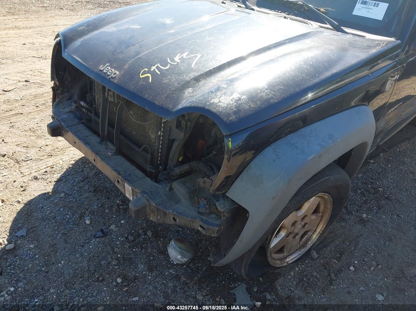 1J4GL58K64W187394 2004 JEEP LIBERTY (NORTH AMERICA) photo no. 6