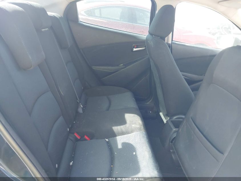 2016 Scion Ia VIN: 3MYDLBZVXGY135717 Lot: 43257814