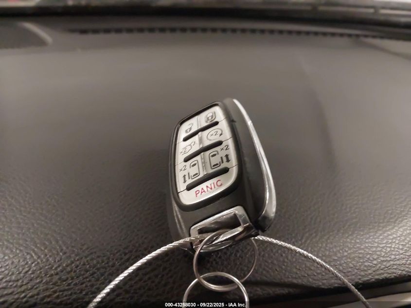 2022 Chrysler Pacifica Touring L VIN: 2C4RC1BG3NR165567 Lot: 43258030