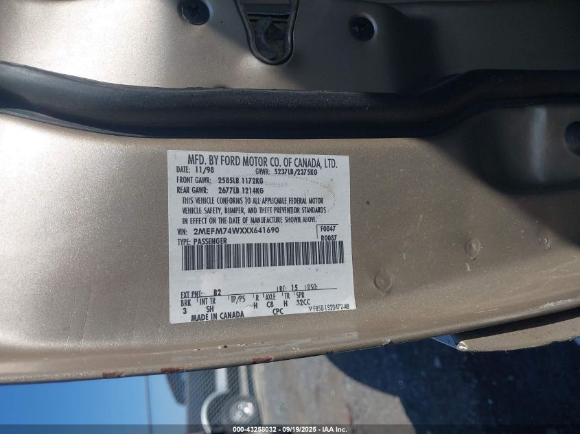 1999 Mercury Grand Marquis Gs VIN: 2MEFM74WXXX641690 Lot: 43258032