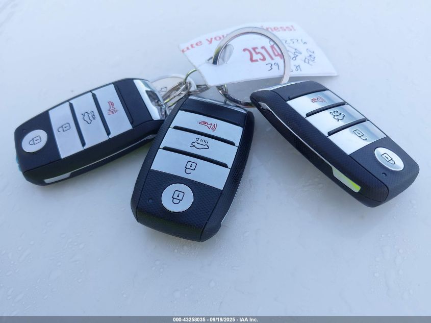 2016 Kia Optima Ex VIN: 5XXGU4L32GG022526 Lot: 43258035