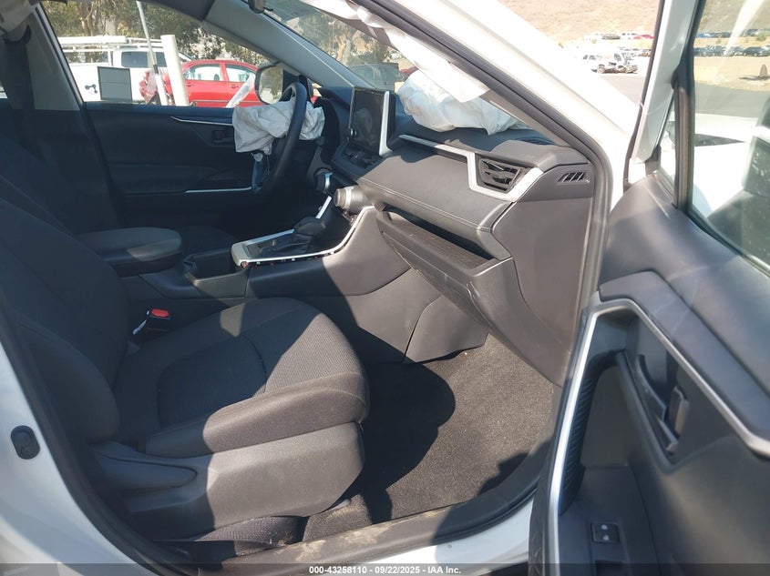 2024 TOYOTA RAV4 LE - 2T3F1RFV6RC472809